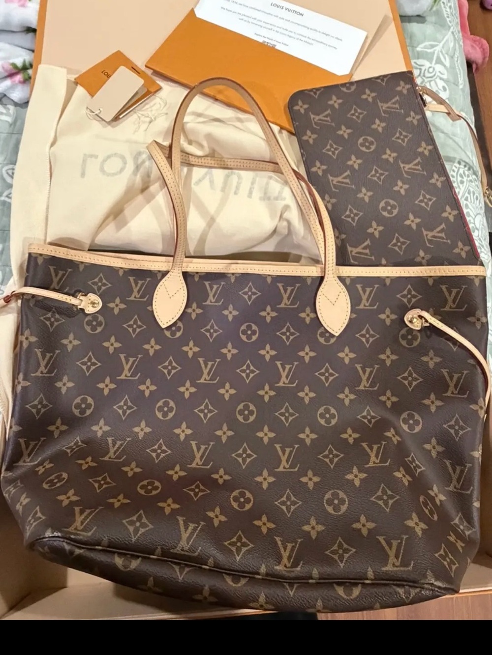 Louis Vuitton Monogram Canvas Tote in Brown with Natural Trim - Picture 1 of 3